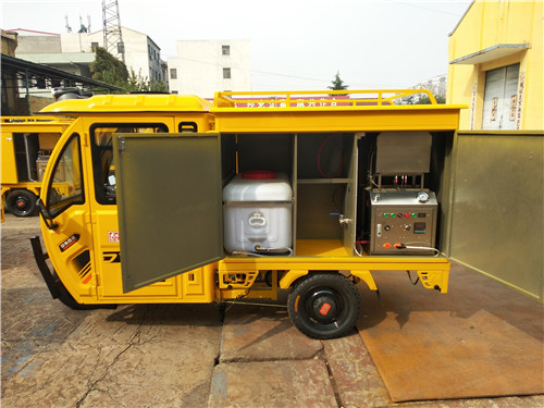 蒸汽洗車(chē)機(jī)內(nèi)部配置展示 蒸汽洗車(chē)機(jī)內(nèi)部配置展示
